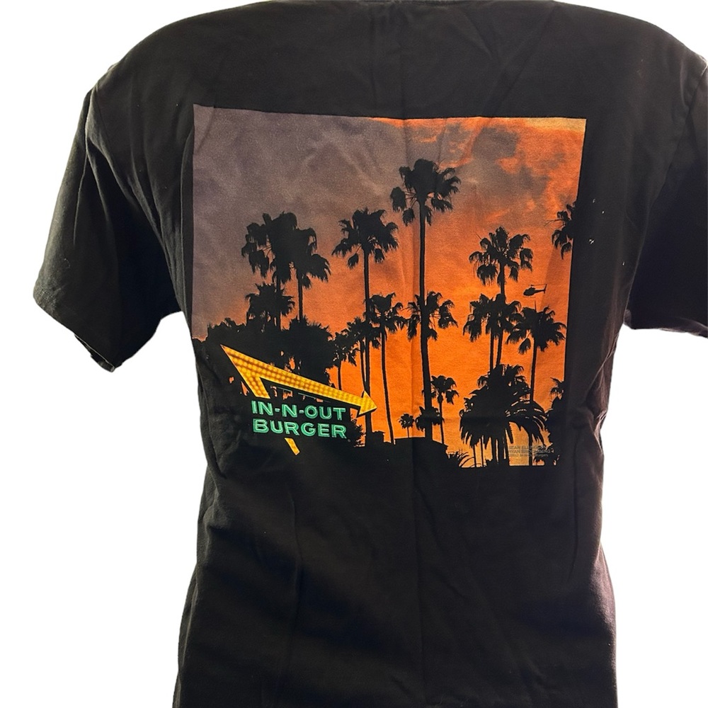 In and out burger California large graphic on back tee